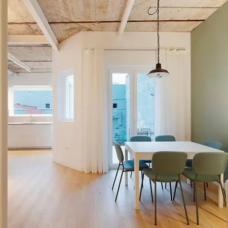 Avg Patio De Caveda Dcha דירה *