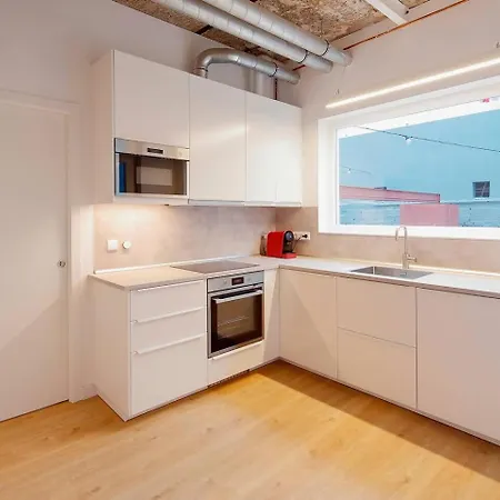 Avg Patio De Caveda Dcha דירה