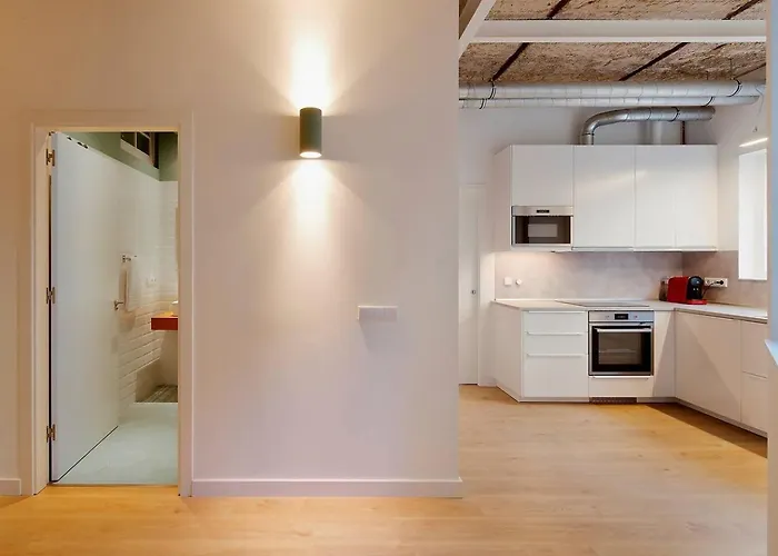 Avg Patio De Caveda Dcha.