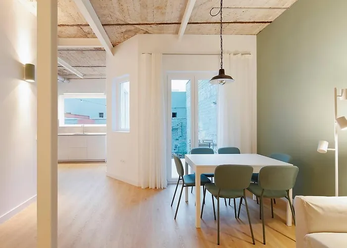 Avg Patio De Caveda Dcha. Apartament *